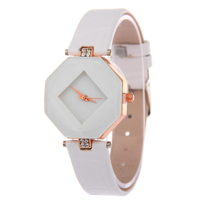 New Quartz Leather Watch Women Fashion Wristwatch