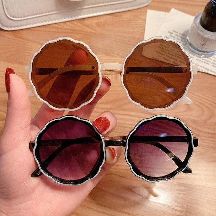 Children's sunglasses and Sunglasses UV protection