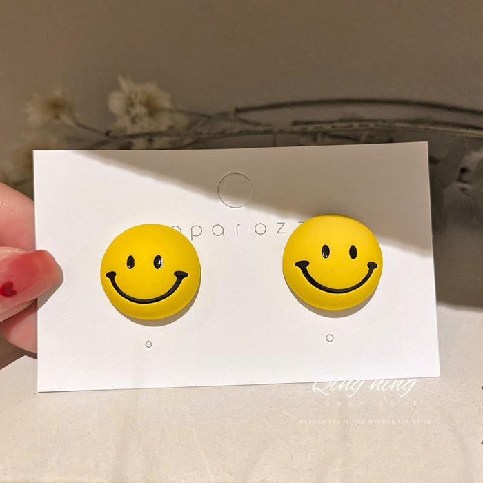 New Simple Fashion Love Small Women's Earrings