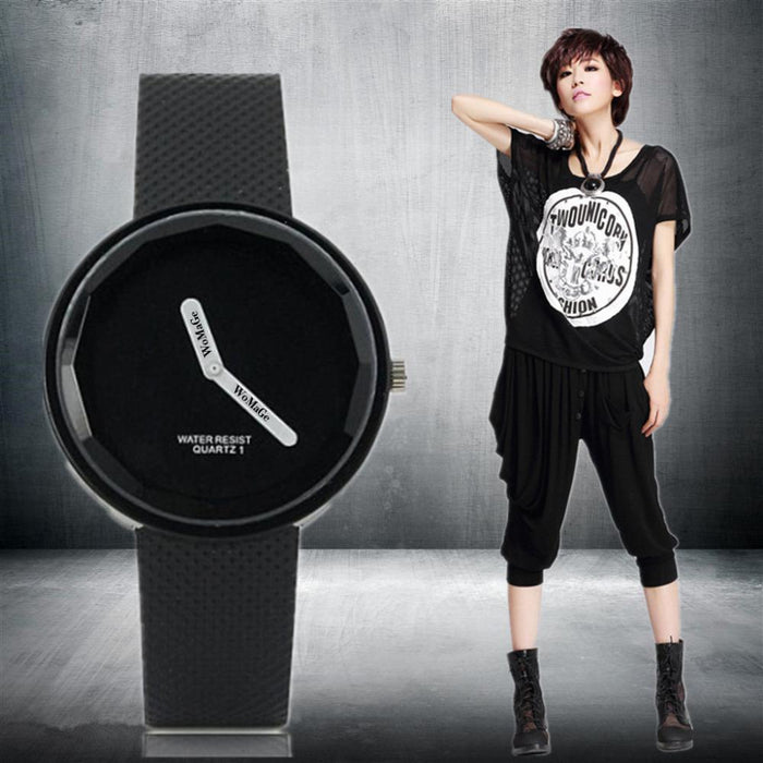 Fashion Women Quartz Leather Strap WristWatch