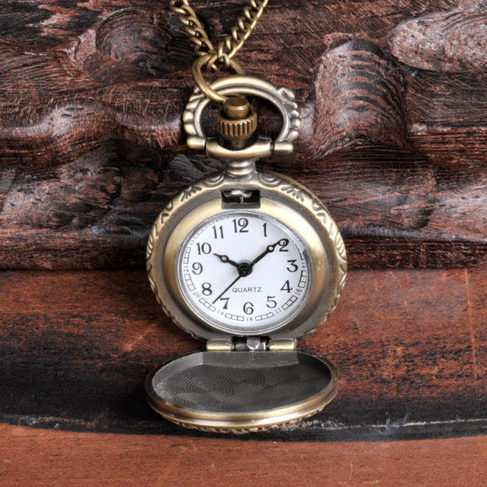Small Retro Full Cover Solid Crown Pocket Watch Ll3740