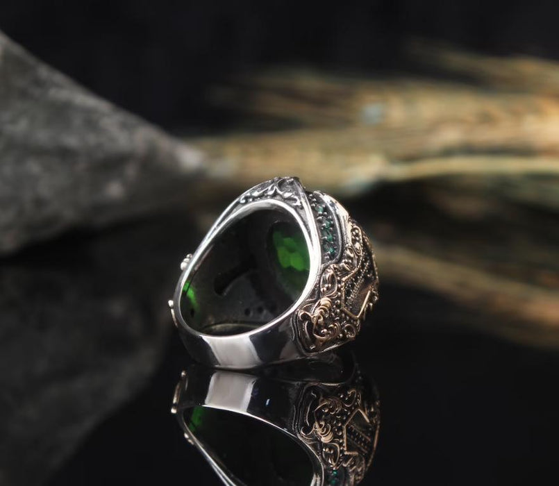 New Inlaid Green Resin Ring