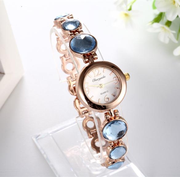 New Round Dial Quartz Women Bracelet Wristwatch