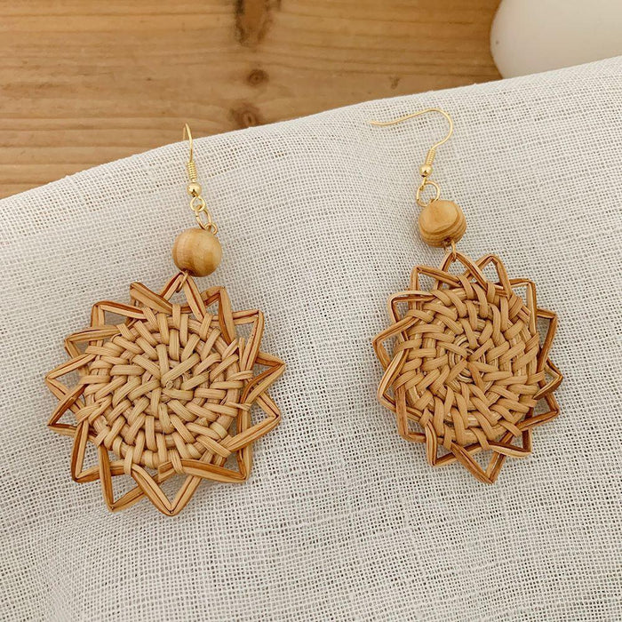 Fashion Handmade Round Grass Rattan Woven Earrings