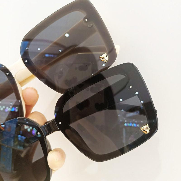Retro Large Frame UV Resistant UV400 Square Sunglasses