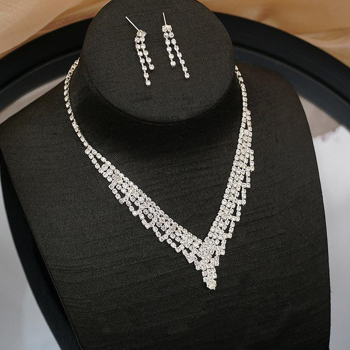 Simple and Fashionable Female Jewelry Necklace Earring Set
