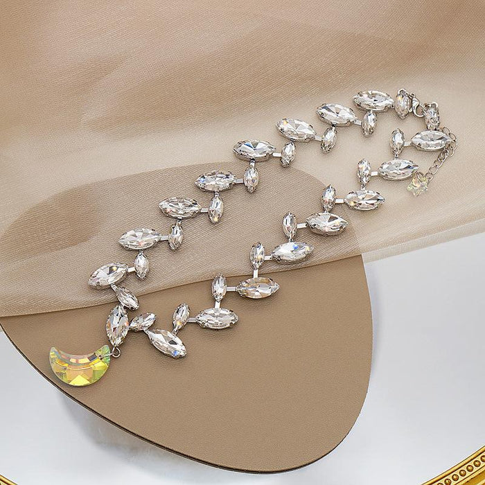 New Fashion Rhinestone Neck Chain Clavicle Chain Women's Pendant Necklace