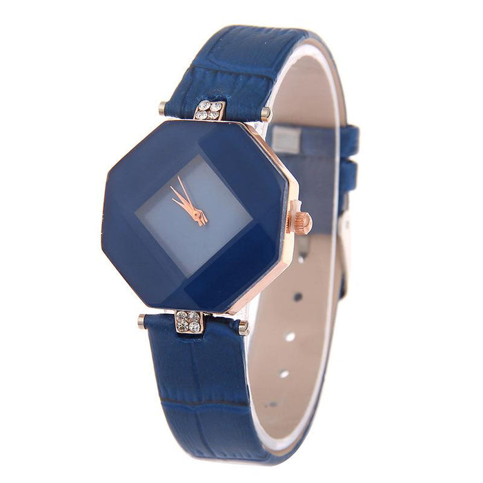 New Quartz Leather Watch Women Fashion Wristwatch