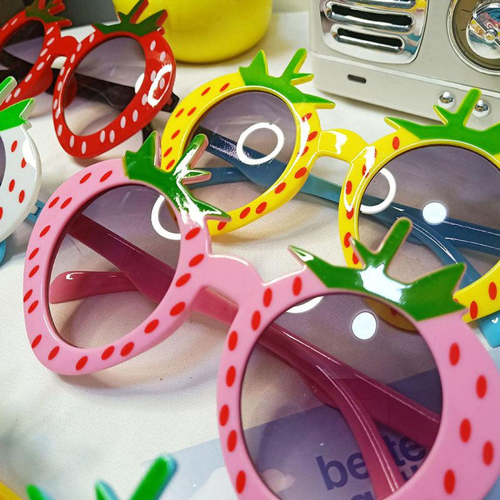 Fashion Cartoon Strawberry Children's Decorative Sunglasses