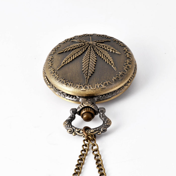 Large Bronze Maple Leaf Quartz Pocket Watch Ll3739