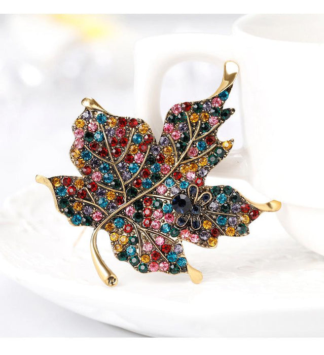 Vintage Maple Leaf Brooch Fashion Botanical Feminine Pin