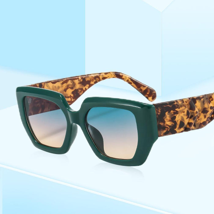 Retro fashion sunglasses