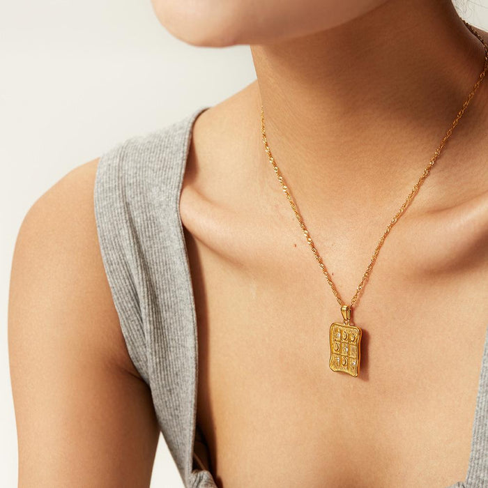 High Quality Vintage Titanium Steel Heart Shape Necklace