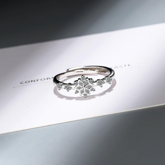 New Simple and Personalized Snowflake Open Ring