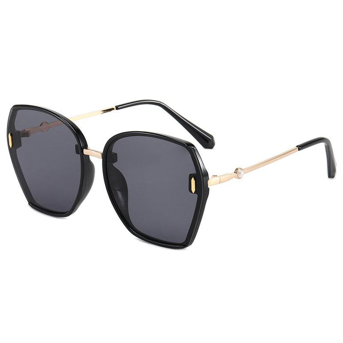 Polarized sunglasses and UV resistant Sunglasses