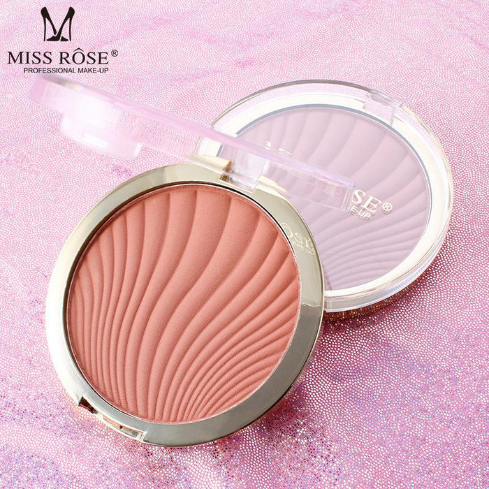 Single colour matte blush blush