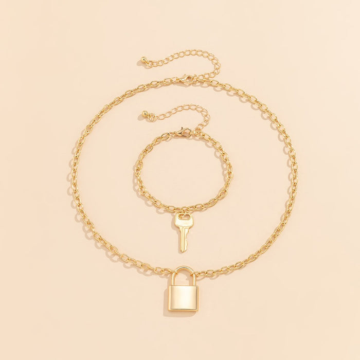 Personalized Simple Lock Pendant Single Layer Necklace Set