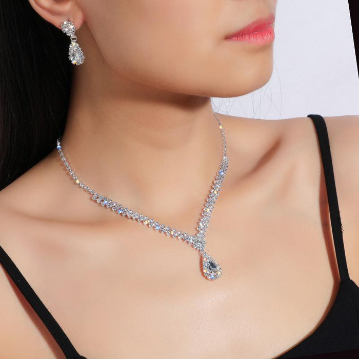 New Fashion Versatile Women's Necklace Earring Set Two Piece Set