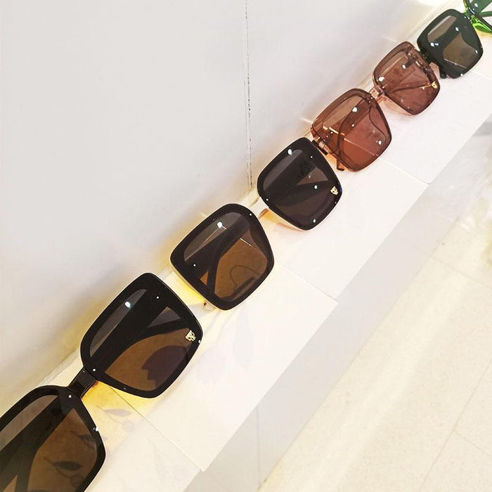 Retro Large Frame UV Resistant UV400 Square Sunglasses