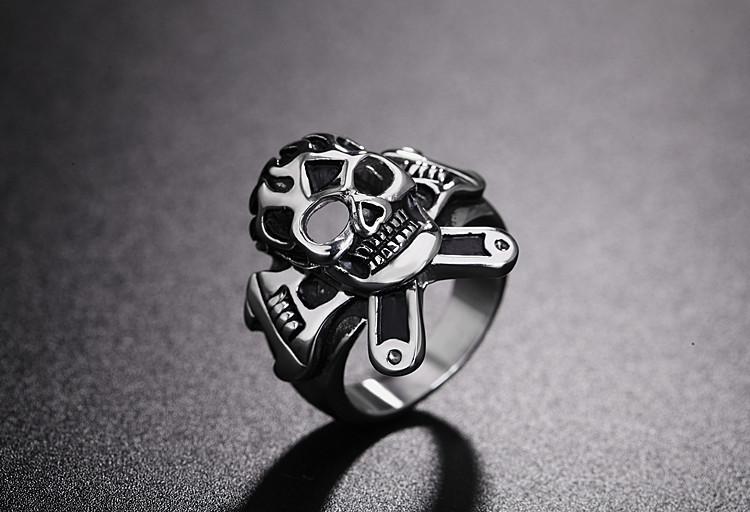 Fashion Personalized Locomotive Wrench Skull Men's Titanium Steel Ring