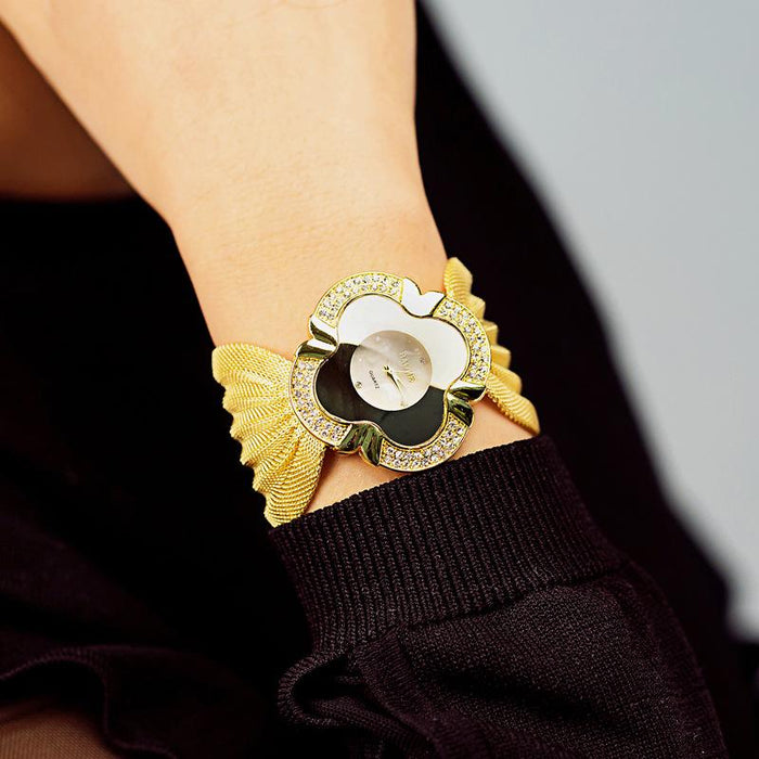 Fashion Luxury Bracelet Watch Bright Butterfly Mesh Strap Ladies Quartz Watch