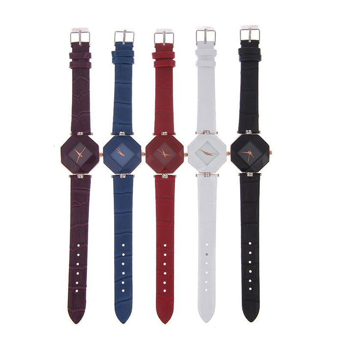 New Quartz Leather Watch Women Fashion Wristwatch