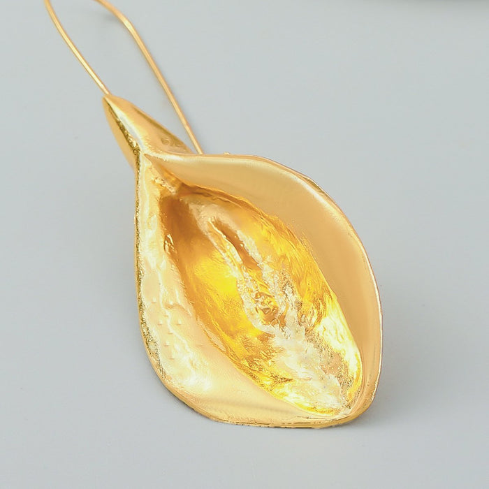 Simple Women's Fashion Leaf Earrings