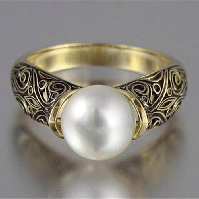 Exquisite Pearl Inlaid Female Ring