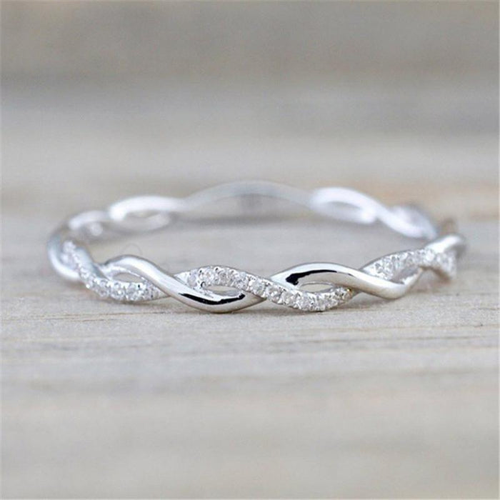 Twist diamond ring