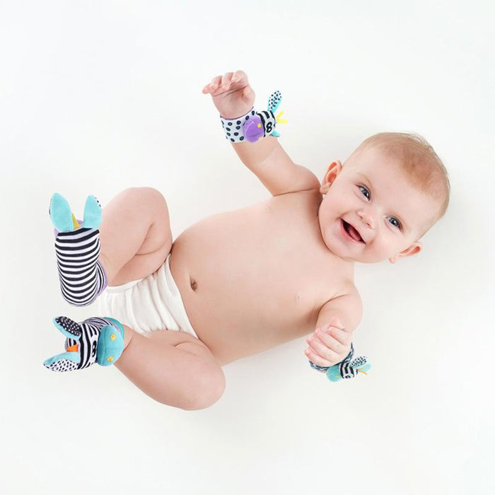 4PCS/SET Baby Stuffed Animals Wrist Rattle Foot Finder Socks 0~12 Months