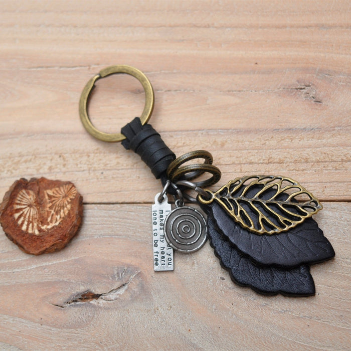Creative Keychains men's and women's small gift leather leaf Vintage woven Keychains