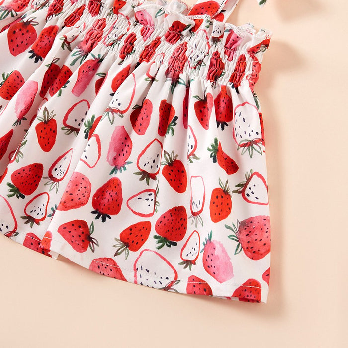 Two piece set of strawberries with broken flowers