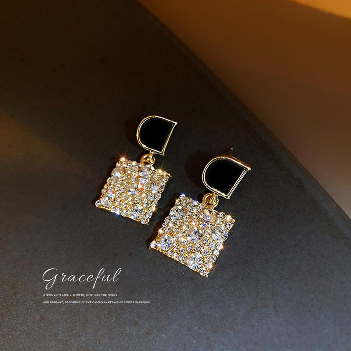 New Women's Jewelry Fashion Letter Temperament Earrings