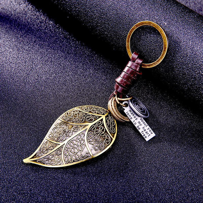 Vintage leaf leather Keychains creative small gift hand woven car Keychains pendant