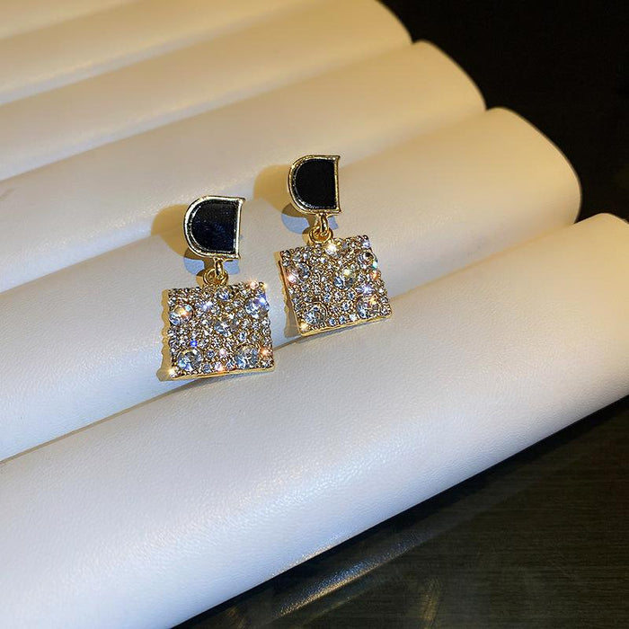 New Women's Jewelry Fashion Letter Temperament Earrings