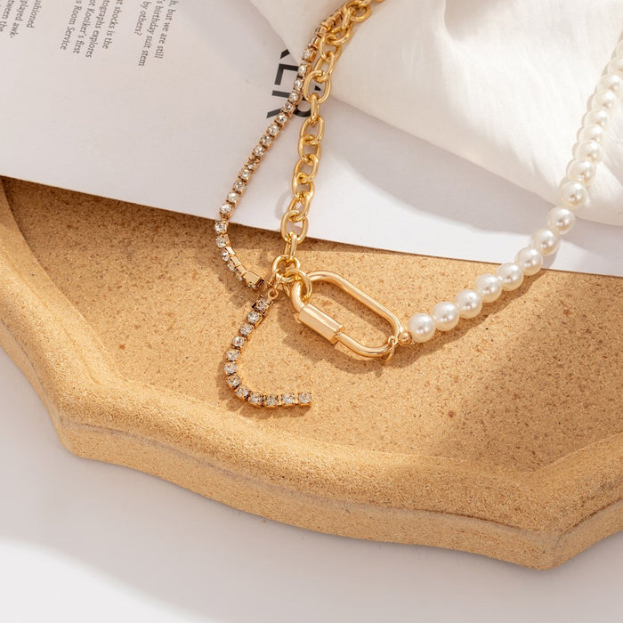 Stitched Pearl Micro Inlaid Rhinestone Hollow Clavicle Necklace