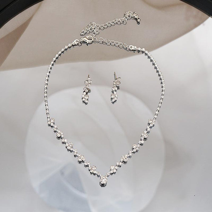 New exquisite necklace earring bracelet set three piece set