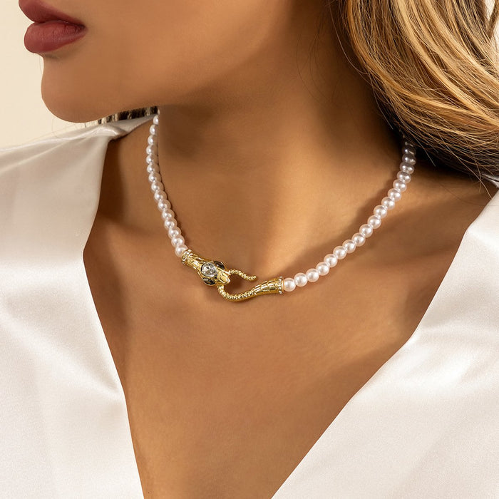 Woven Pearl Simple Snake Necklace