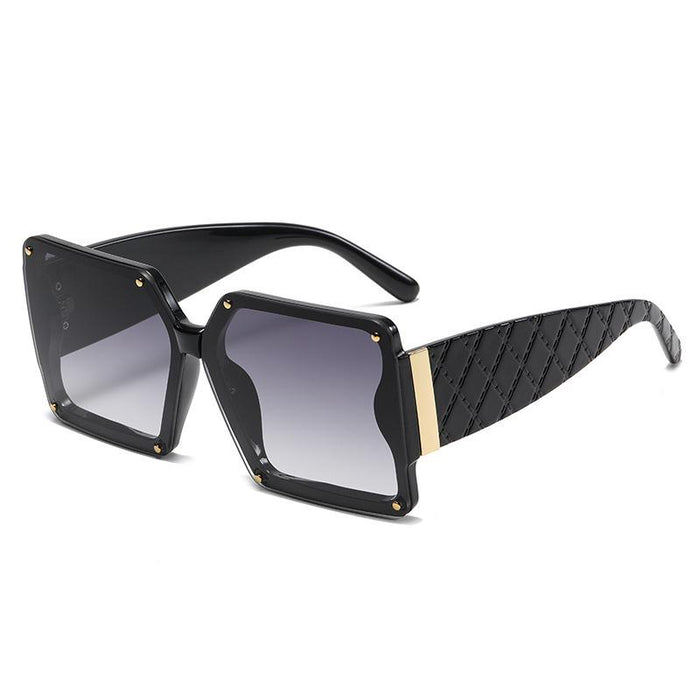 Box conjoined Sunglasses rivets