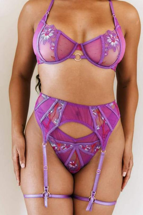 Sexy Underwire Lingerie Embroidered Mesh Underwear Set